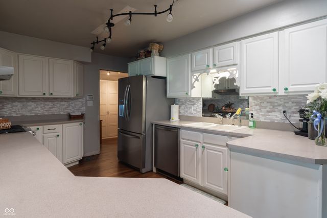 2114 Elmwood Drive, Lebanon, IN 46052