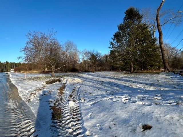 182 Drinkwater Road, Kensington, NH 03833