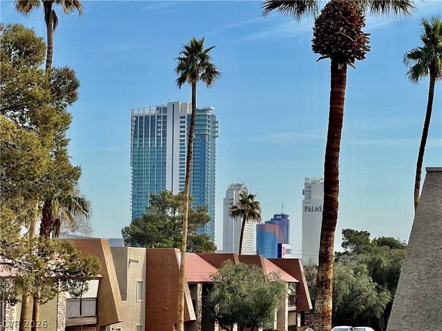 5041 River Glen Drive 96, Las Vegas, NV 89103