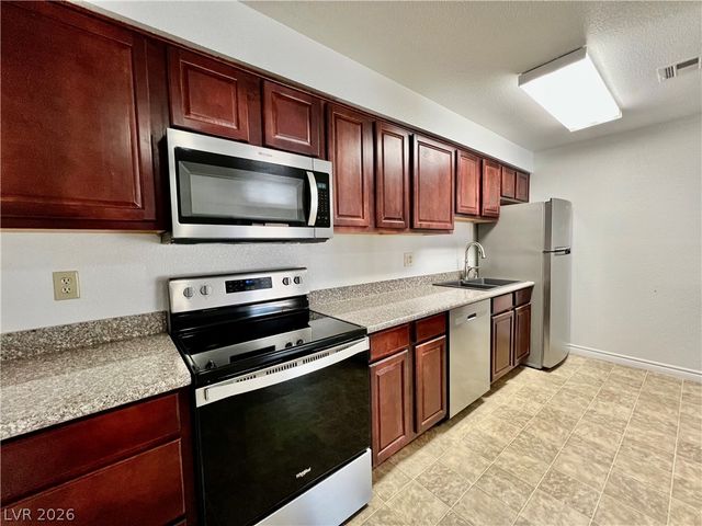 5041 River Glen Drive 96, Las Vegas, NV 89103
