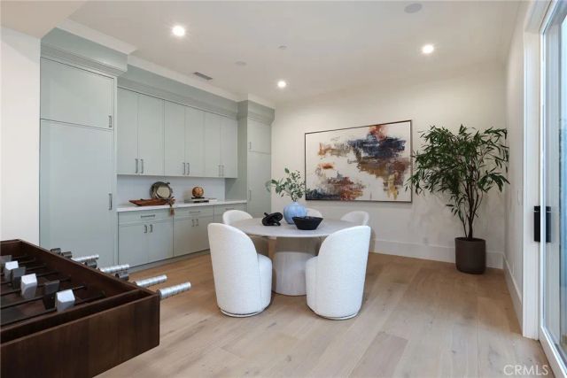 1946 Port Carney Pl., Newport Beach, CA 92660