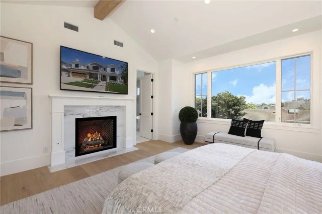 1946 Port Carney Pl., Newport Beach, CA 92660