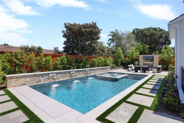 1946 Port Carney Pl., Newport Beach, CA 92660