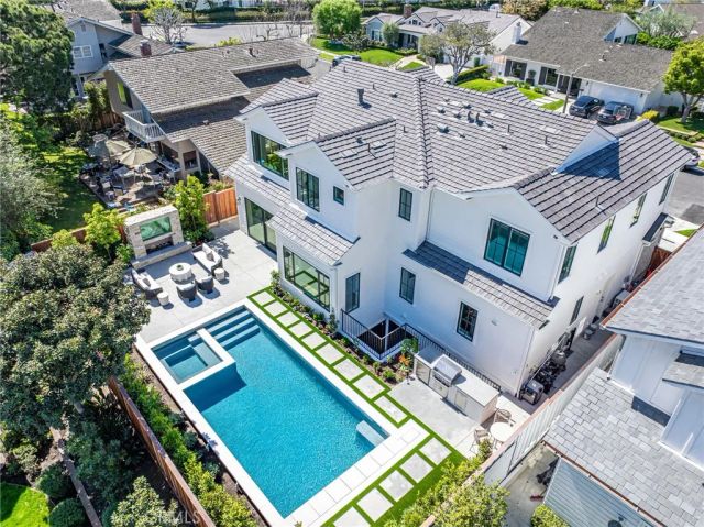 1946 Port Carney Pl., Newport Beach, CA 92660