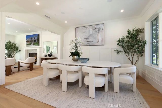 1946 Port Carney Pl., Newport Beach, CA 92660