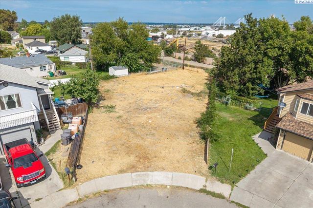 811 E 4th, Kennewick, WA 99336