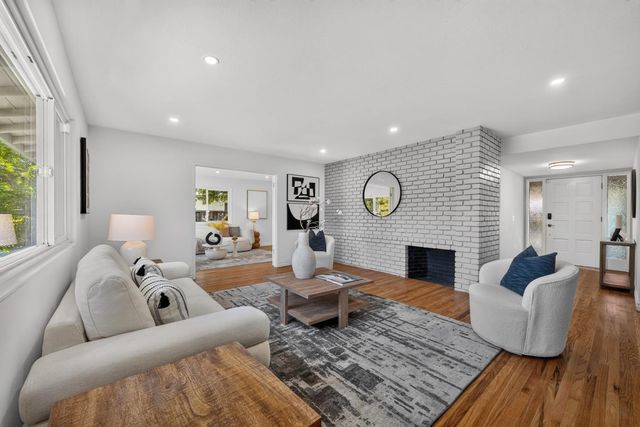 1443 Hollenbeck Avenue, Sunnyvale, CA 94087