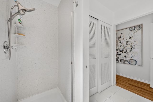 1443 Hollenbeck Avenue, Sunnyvale, CA 94087