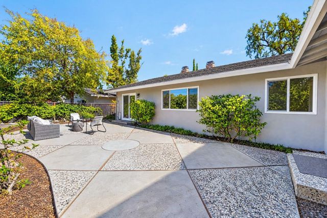 1443 Hollenbeck Avenue, Sunnyvale, CA 94087
