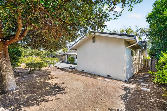 1443 Hollenbeck Avenue, Sunnyvale, CA 94087