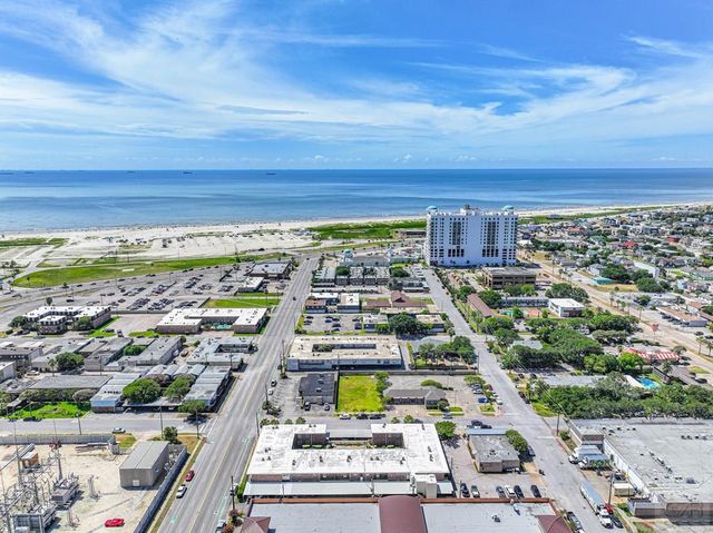 402 Postoffice Street # 123, Galveston, TX 77550