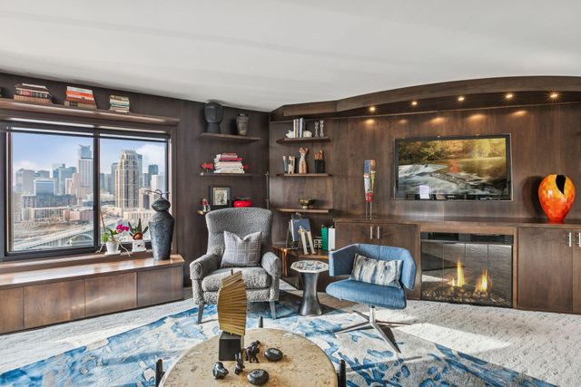 110 Bank Street SE L2001, Minneapolis, MN 55414