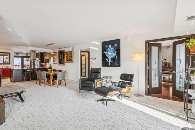 110 Bank Street SE L2001, Minneapolis, MN 55414