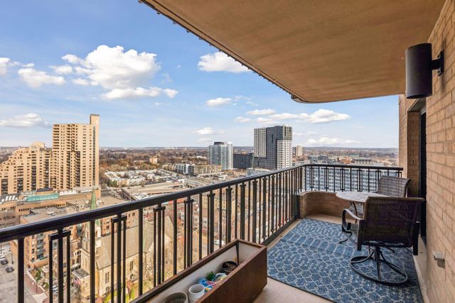 110 Bank Street SE L2001, Minneapolis, MN 55414