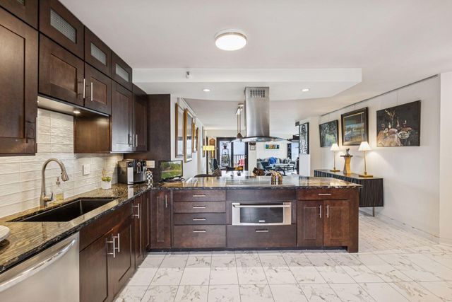 110 Bank Street SE L2001, Minneapolis, MN 55414