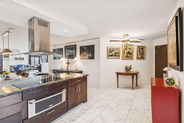 110 Bank Street SE L2001, Minneapolis, MN 55414