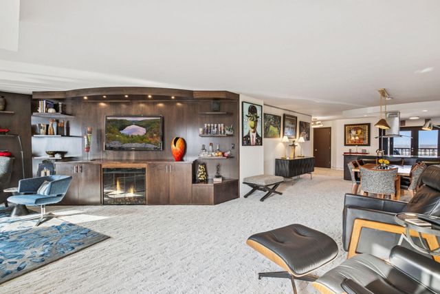 110 Bank Street SE L2001, Minneapolis, MN 55414