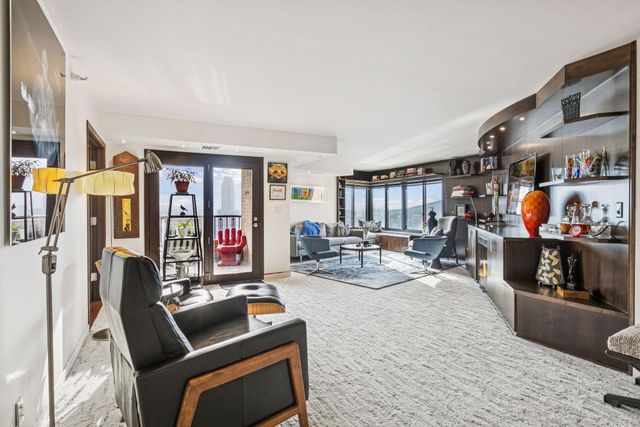 110 Bank Street SE L2001, Minneapolis, MN 55414