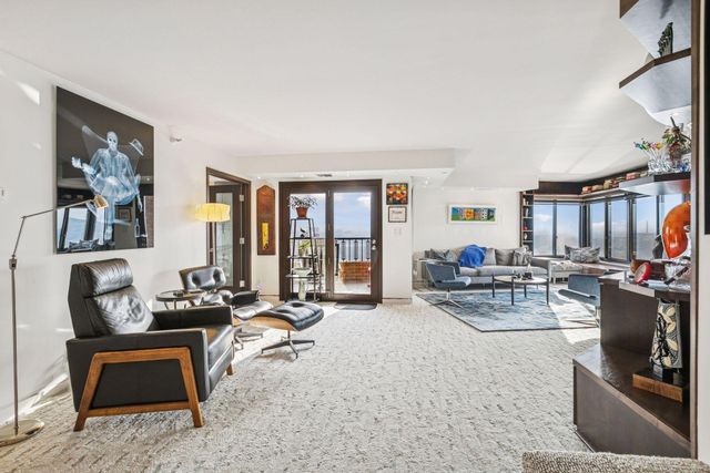 110 Bank Street SE L2001, Minneapolis, MN 55414