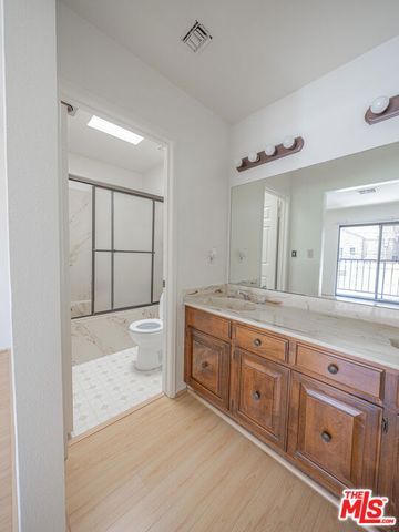 1246 E Lexington Drive 6, Glendale, CA 91206