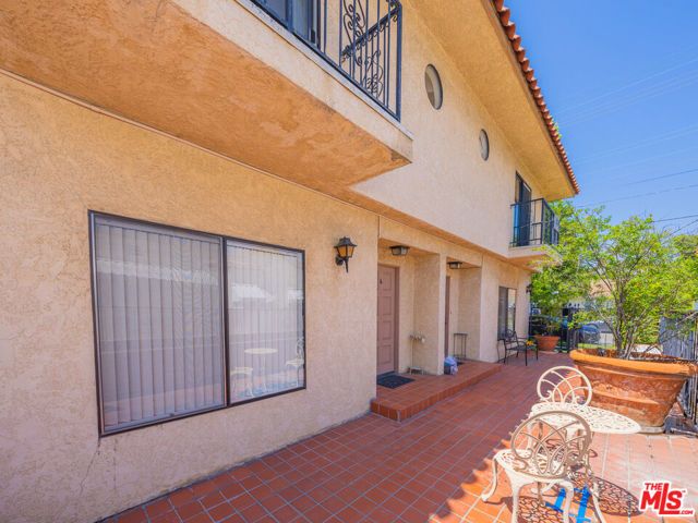 1246 E Lexington Drive 6, Glendale, CA 91206