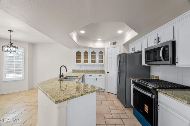 12252 TIERRA ARROYO Drive, El Paso, TX 79938