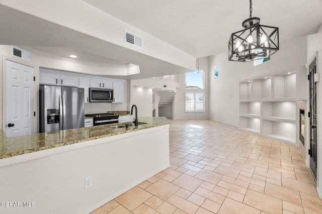 12252 TIERRA ARROYO Drive, El Paso, TX 79938