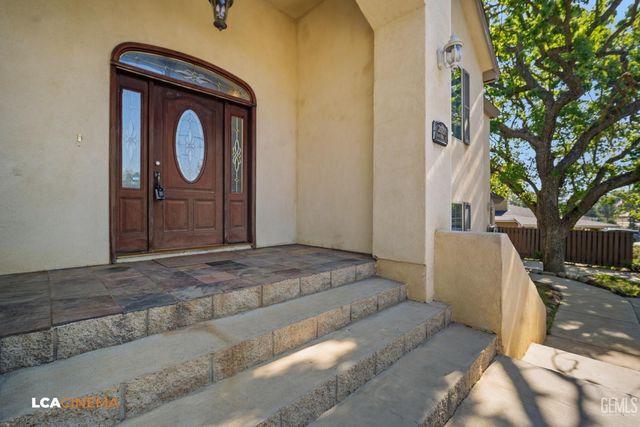 28751 Gleneagle Court, Tehachapi, CA 93561