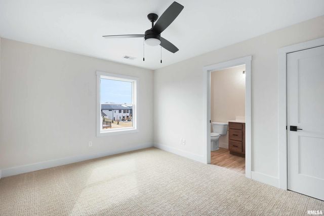 6774 Saint Marie Court, Bettendorf, IA 52722