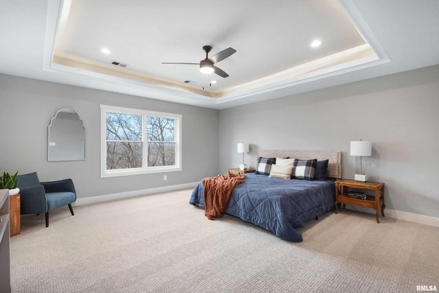 6774 Saint Marie Court, Bettendorf, IA 52722