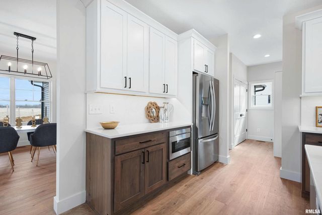 6774 Saint Marie Court, Bettendorf, IA 52722