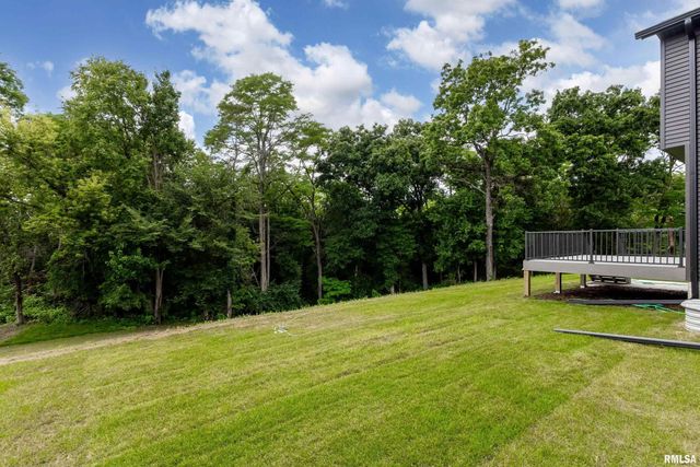 6774 Saint Marie Court, Bettendorf, IA 52722