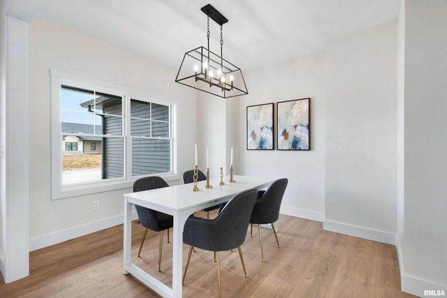 6774 Saint Marie Court, Bettendorf, IA 52722