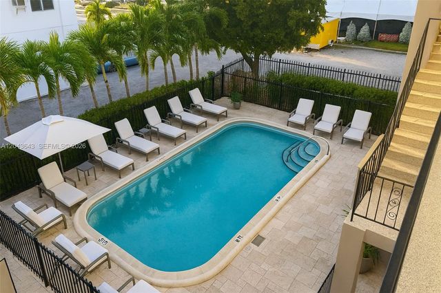 3270 W Trade Avenue 14, Miami, FL 33133