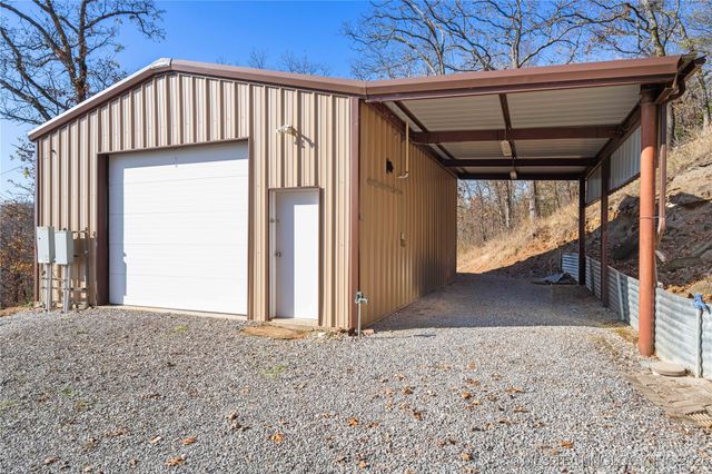 18801 W Sugar Mountain Circle, Park Hill, OK 74451