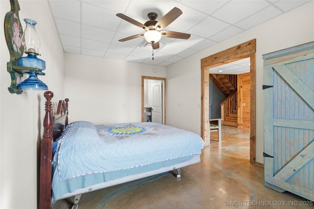 18801 W Sugar Mountain Circle, Park Hill, OK 74451