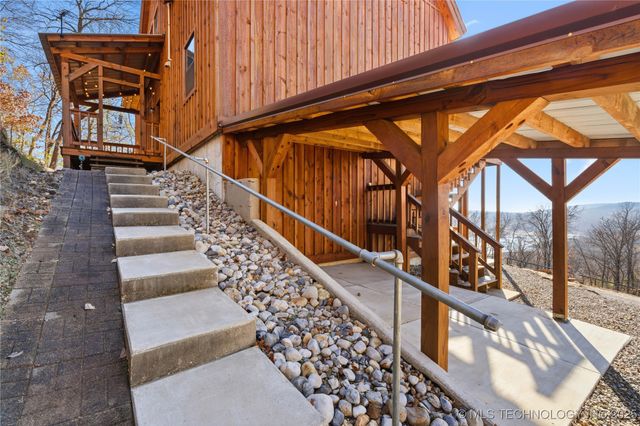 18801 W Sugar Mountain Circle, Park Hill, OK 74451