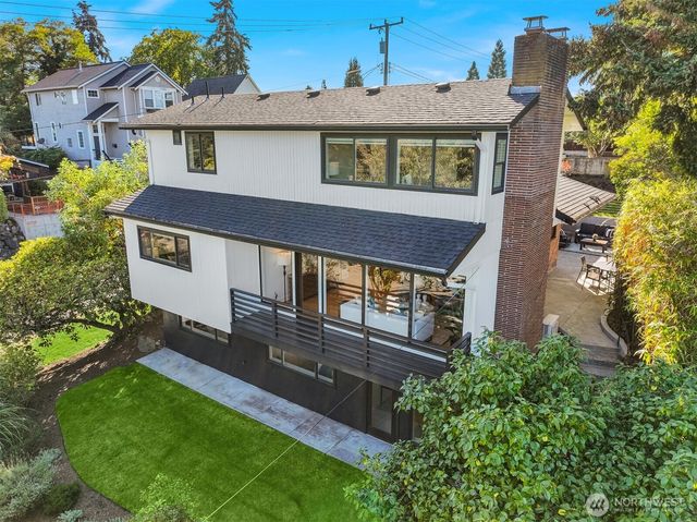 4014 S Dakota Street, Seattle, WA 98118