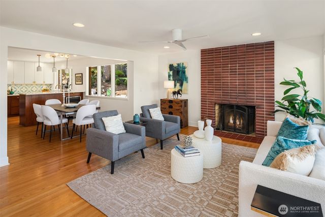 4014 S Dakota Street, Seattle, WA 98118