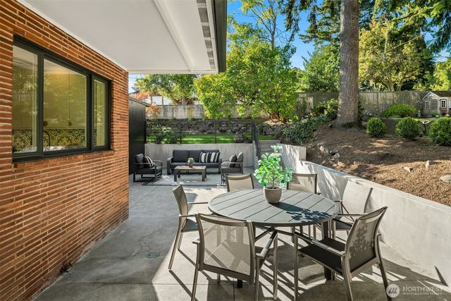 4014 S Dakota Street, Seattle, WA 98118