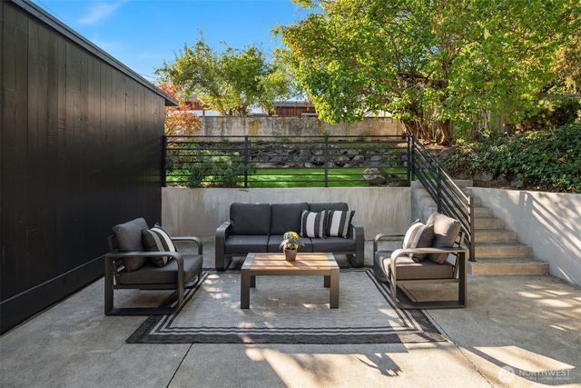 4014 S Dakota Street, Seattle, WA 98118