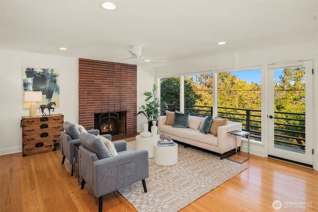 4014 S Dakota Street, Seattle, WA 98118