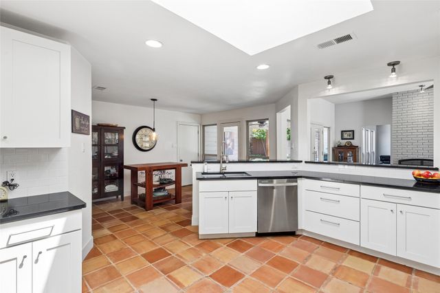 7623 Kevin Drive, Dallas, TX 75248