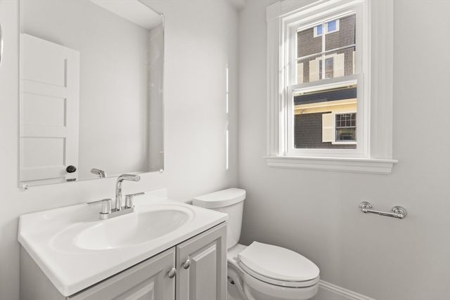 22 Lewis St. 1, Newton, MA 02458