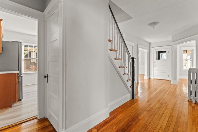 22 Lewis St. 1, Newton, MA 02458