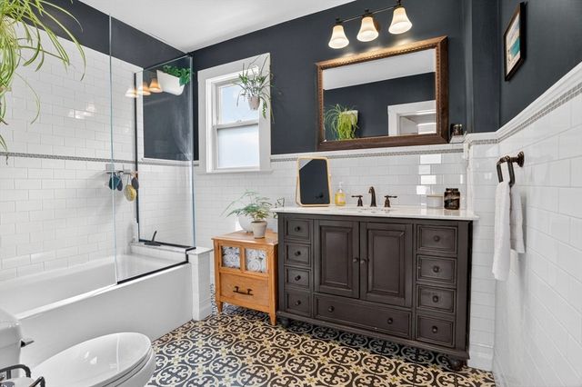 6 Kenney St 2, Boston, MA 02130