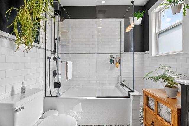 6 Kenney St 2, Boston, MA 02130
