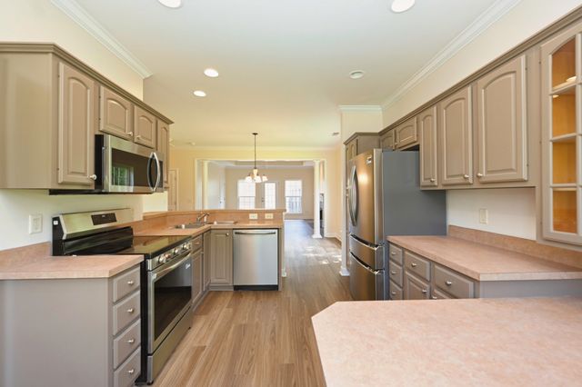 5 Hosier Ct, Lebanon, TN 37087