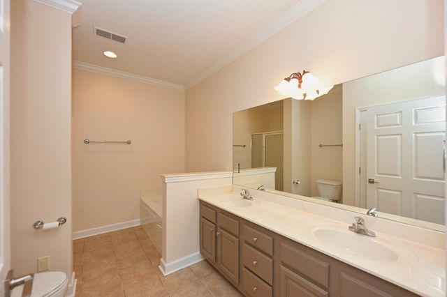 5 Hosier Ct, Lebanon, TN 37087