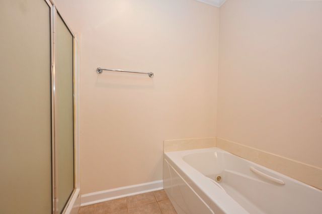5 Hosier Ct, Lebanon, TN 37087